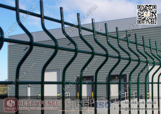 China 1.8m height X 3.0m Width PVC coated Welded Wire Mesh Fence Panels supplier